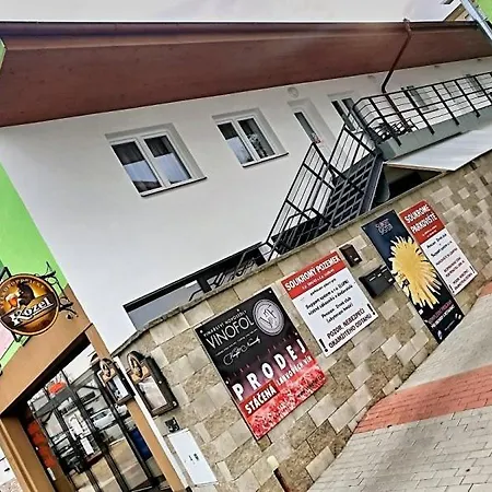 & Drink Club Hradec Králové